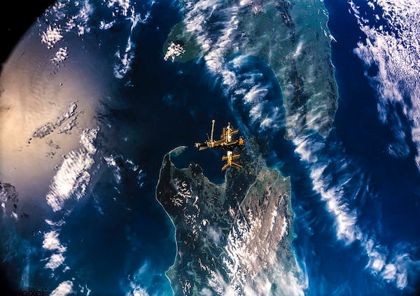 Full Mir over New Zealand, from the space shuttle Atlantis. Original from NASA. Image from rawpixel on Flickr (CC BY 2.0)